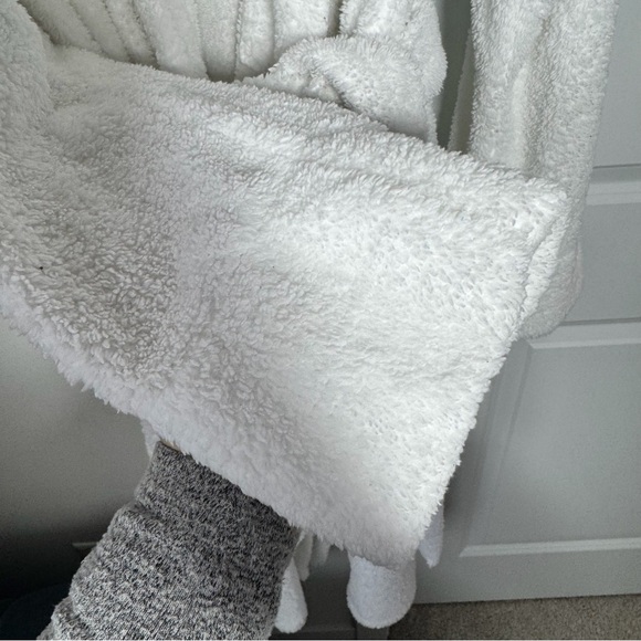 Bath & Body Works Robe Size Small/Medium 2000s White Fluffy Bathrobe Lounge - Picture 2 of 10